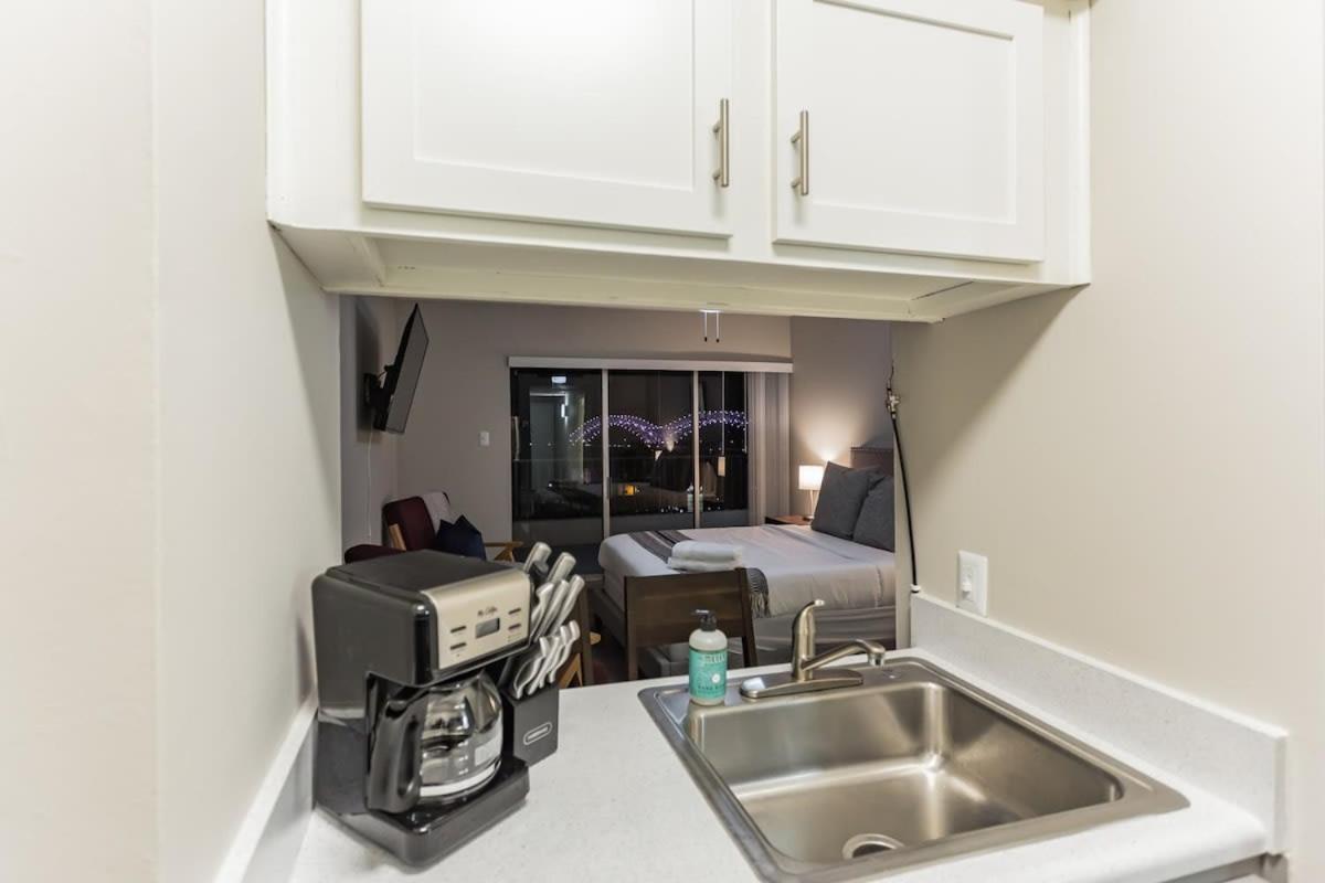 Cozy Memphis Apartment In Downtown High-Rise Eksteriør bilde